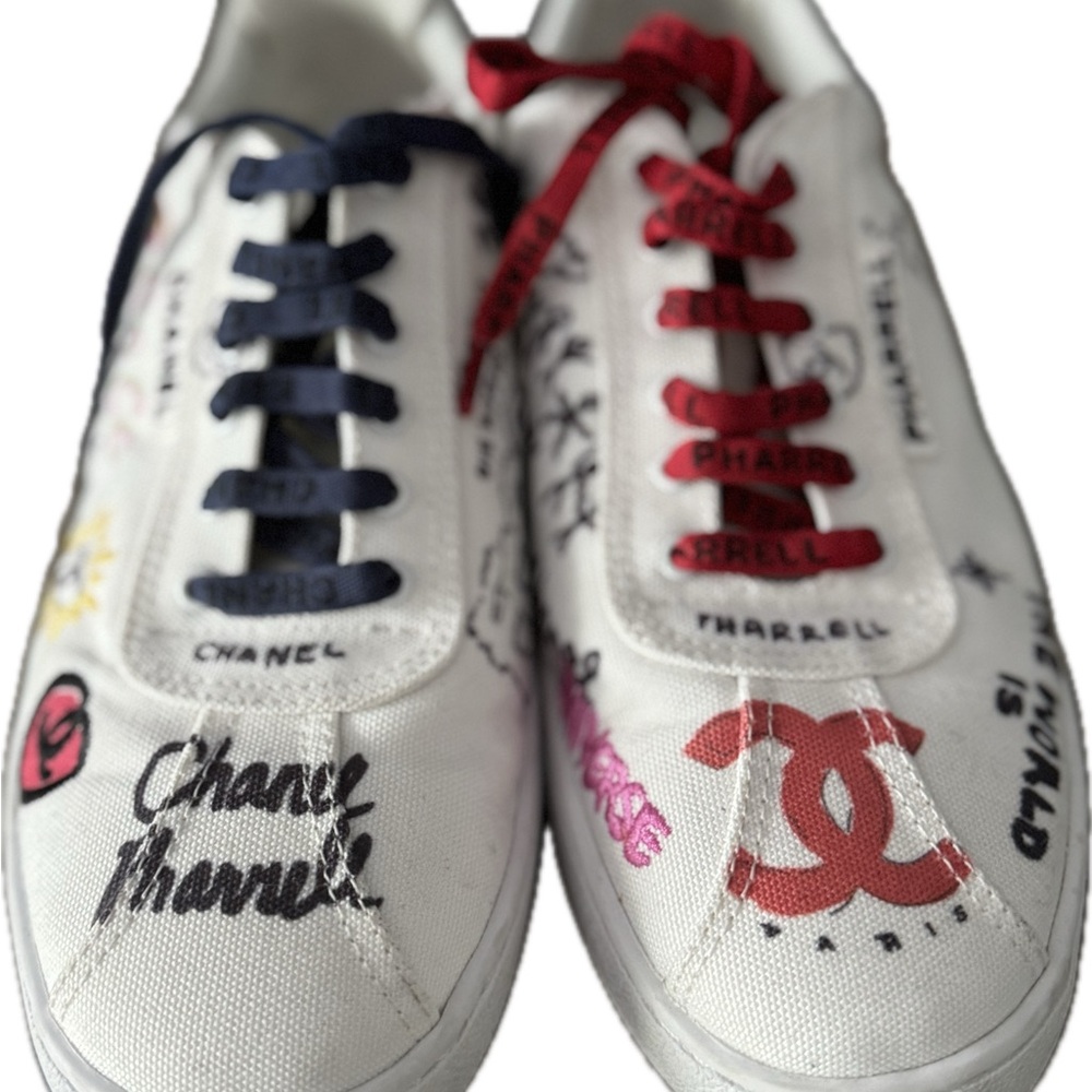 CHANEL PHARRELL collab graffiti Sneakers